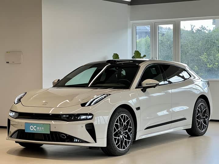 Фото 1 - Zeekr 001