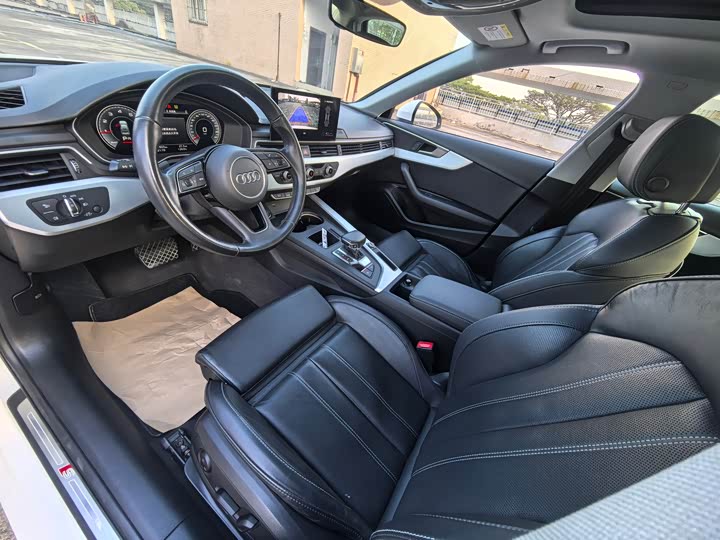 Фото 7 - Audi A4L