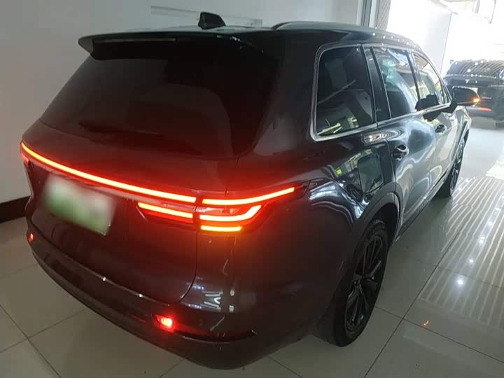 Фото 7 - LiXiang One