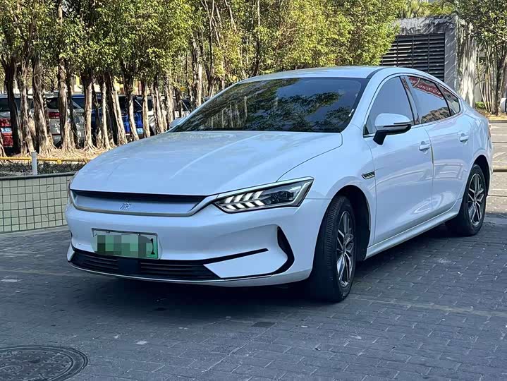 Фото 1 - BYD Qin Plus