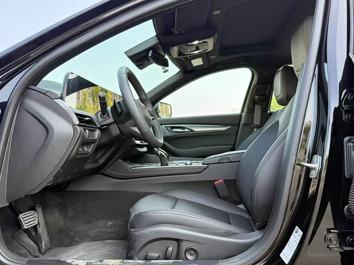 Фото 4 - Cadillac CT5