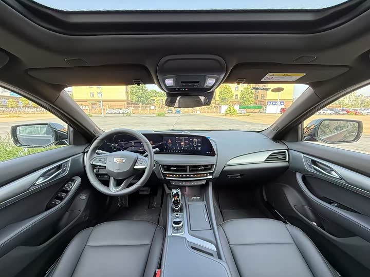 Фото 6 - Cadillac CT5