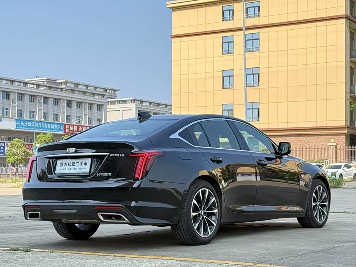 Фото 9 - Cadillac CT5