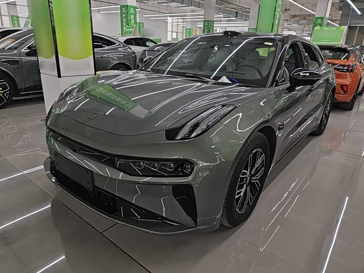 Фото 1 - Zeekr 001