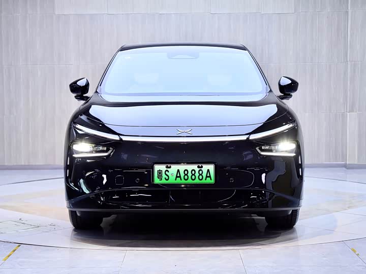 Фото 2 - XPeng G7