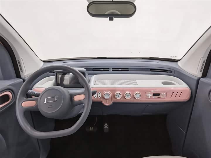 Фото 5 - Bestune Pony