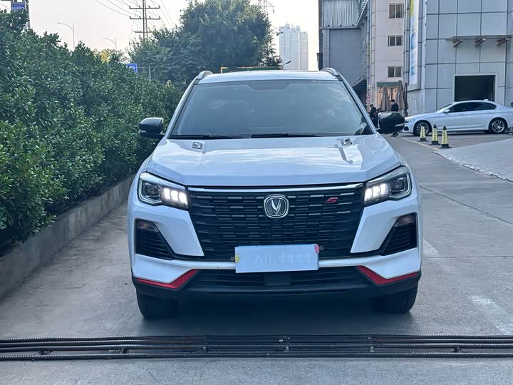 Фото 2 - Changan CS75