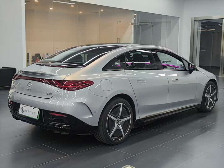 Фото 4 - Mercedes-Benz EQE