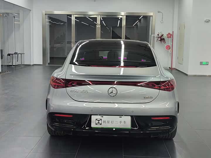 Фото 5 - Mercedes-Benz EQE