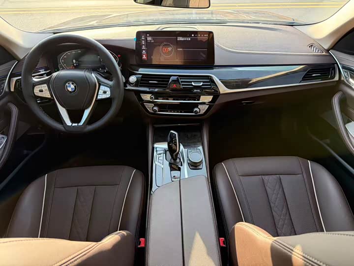 Фото 6 - BMW 5 Series