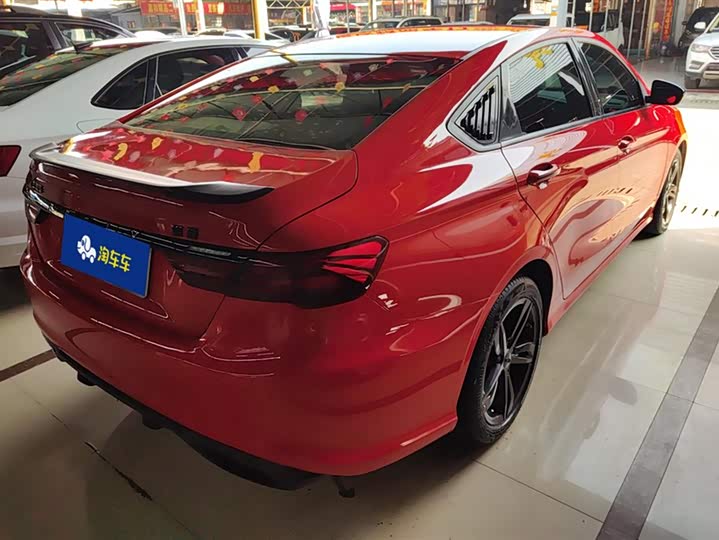 Фото 3 - Geely Coolray