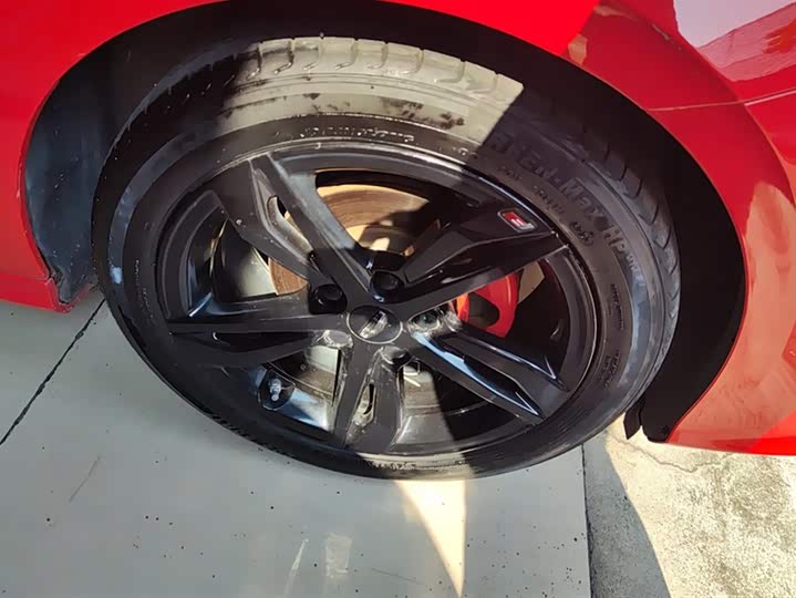 Фото 6 - Geely Coolray