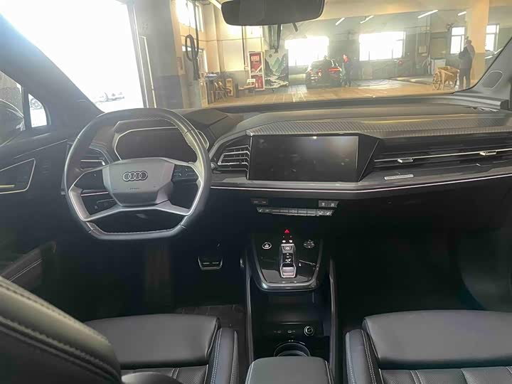 Фото 6 - Audi Q4 e-tron