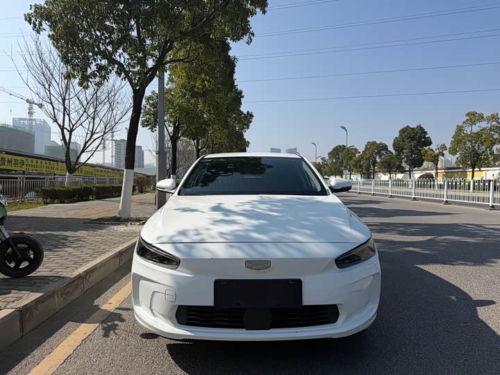 Фото 1 - Geely Geometry A