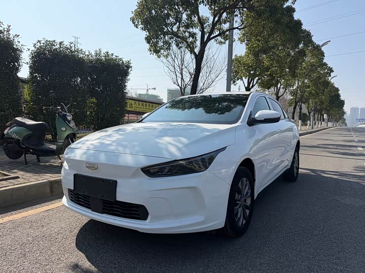 Фото 2 - Geely Geometry A