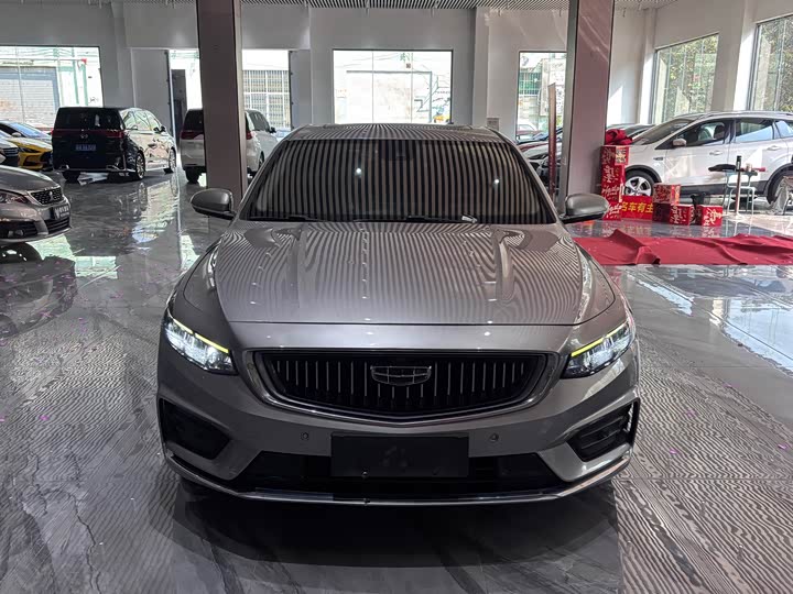 Фото 3 - Geely Preface