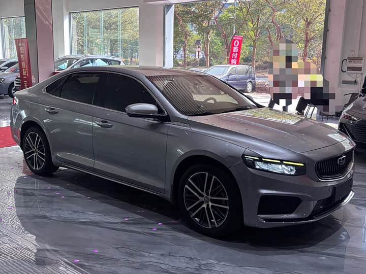 Фото 4 - Geely Preface