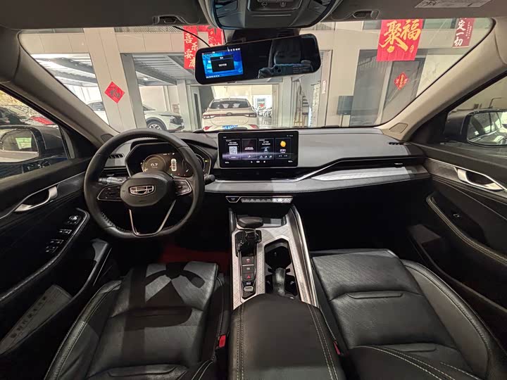 Фото 7 - Geely Preface