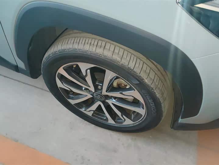 Фото 6 - Toyota Corolla Cross