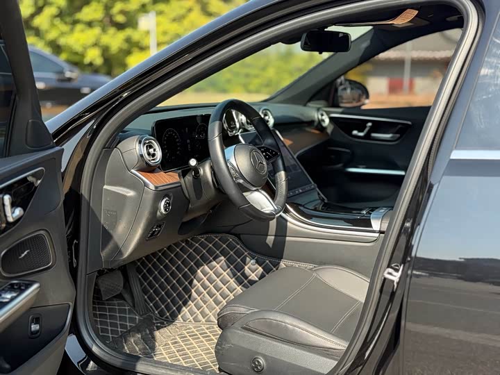 Фото 4 - Mercedes-Benz C-Class