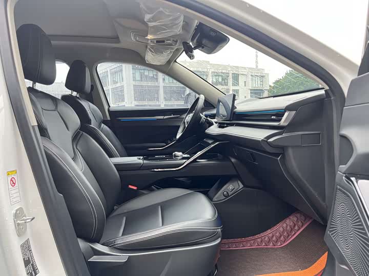 Фото 8 - Haval H6