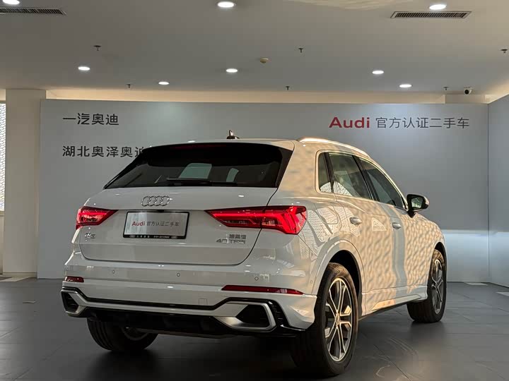 Фото 3 - Audi Q3