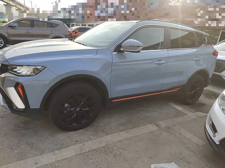 Фото 5 - Geely Atlas