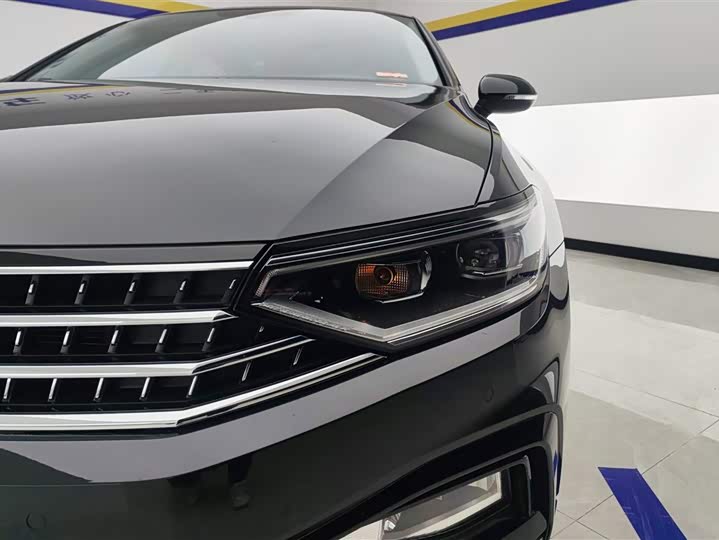 Фото 5 - Volkswagen Magotan