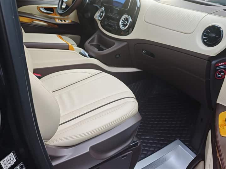 Фото 8 - Mercedes-Benz Vito