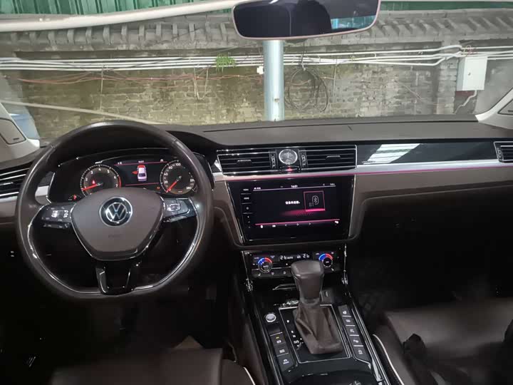 Фото 8 - Volkswagen Phideon