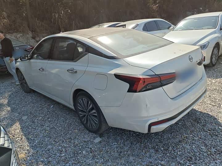 Фото 5 - Nissan Teana