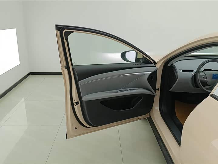 Фото 7 - XPeng Mona M03