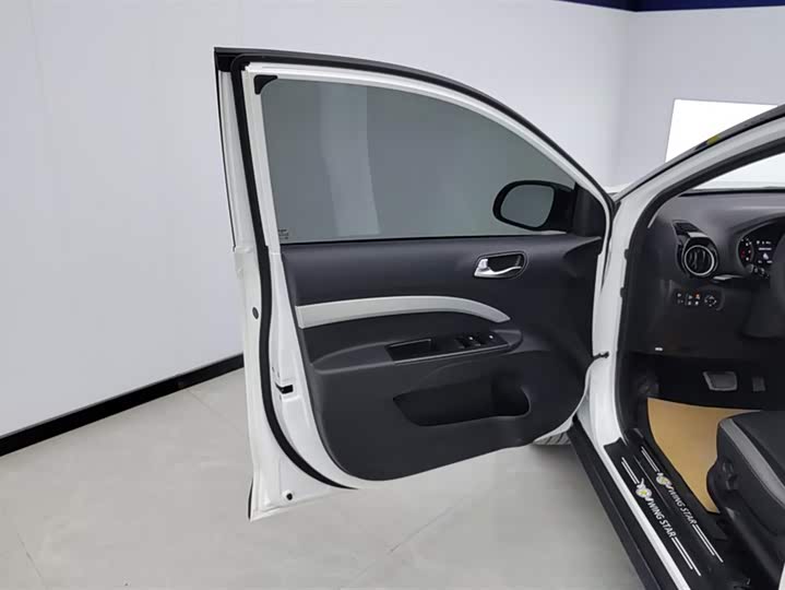 Фото 7 - Kia KX1