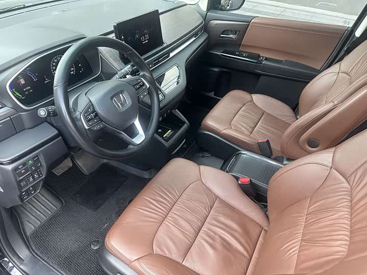 Фото 9 - Honda Odyssey