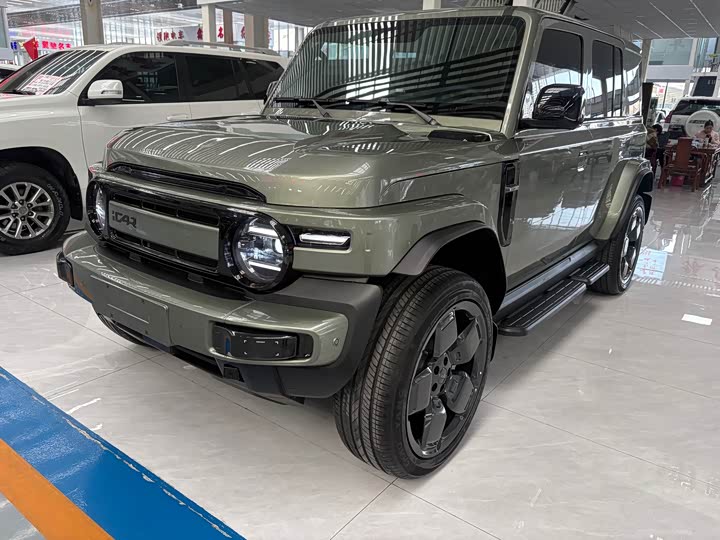 Фото 2 - Chery iCar V23