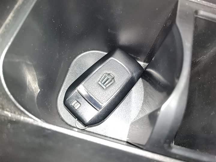 Фото 9 - Toyota Vellfire