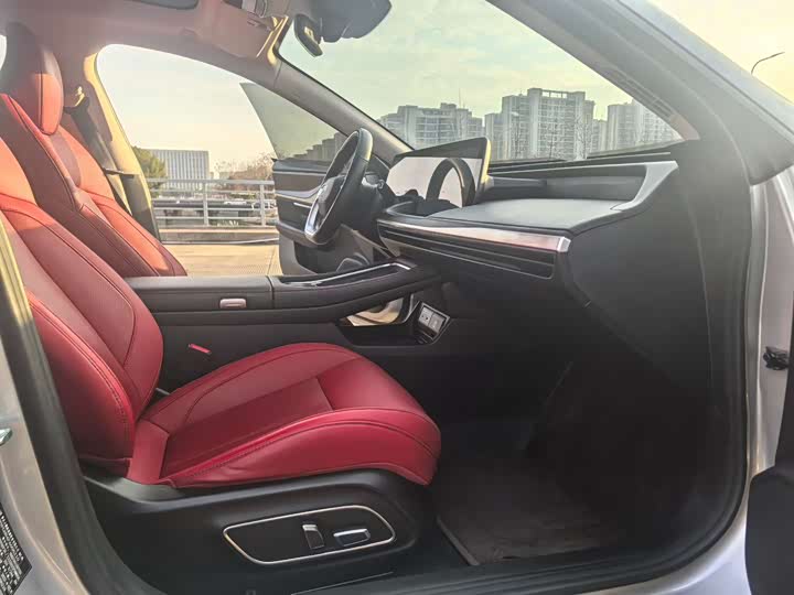 Фото 6 - XPeng P7