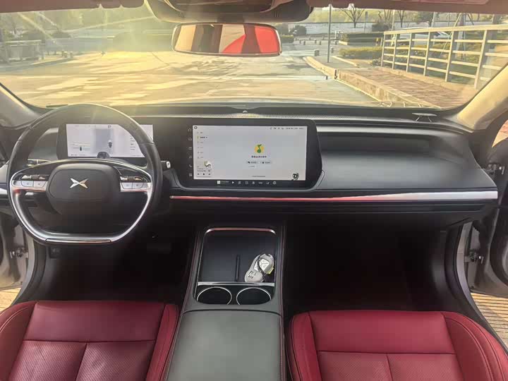 Фото 7 - XPeng P7