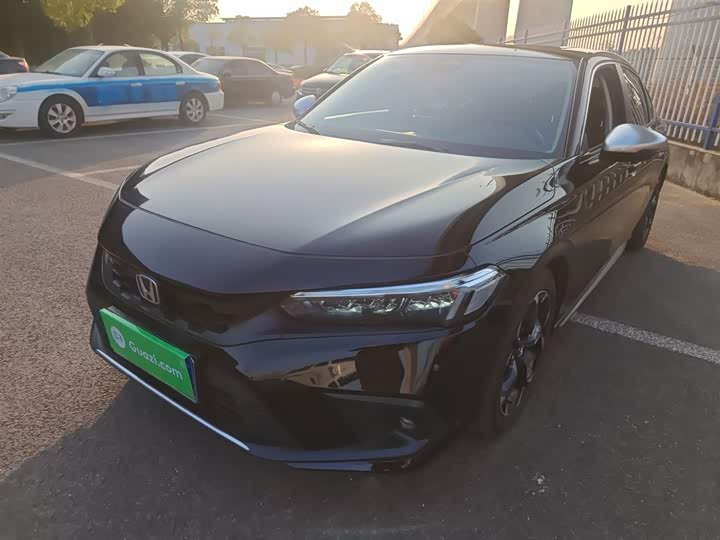 Фото 2 - Honda Civic