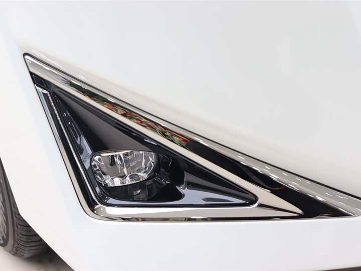 Фото 8 - Toyota Vellfire