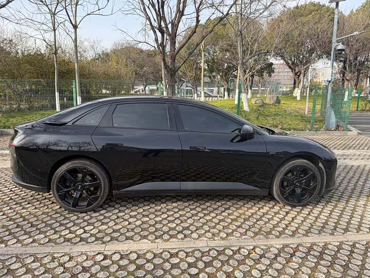 Фото 4 - XPeng Mona M03