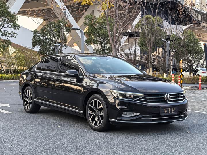 Фото 3 - Volkswagen Magotan