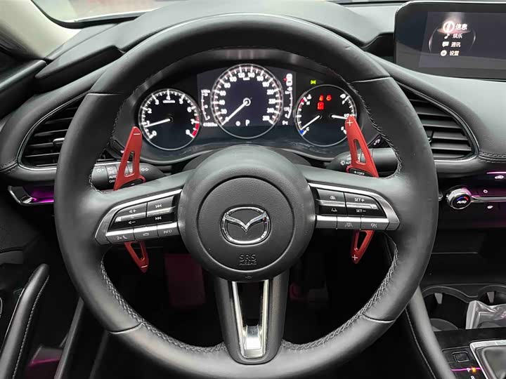 Фото 3 - Mazda 3 (Axela)