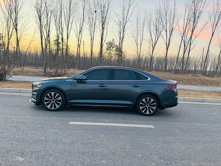 Фото 3 - Geely Preface