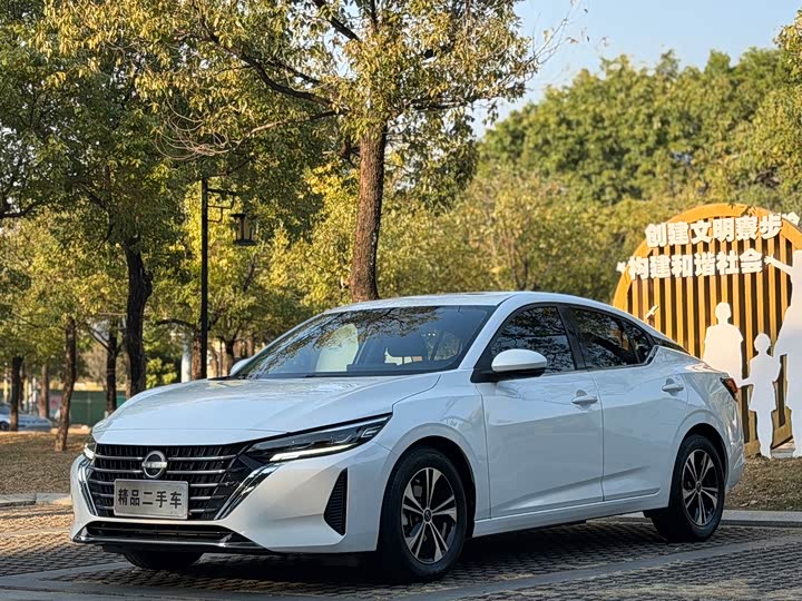 Фото 1 - Nissan Sylphy