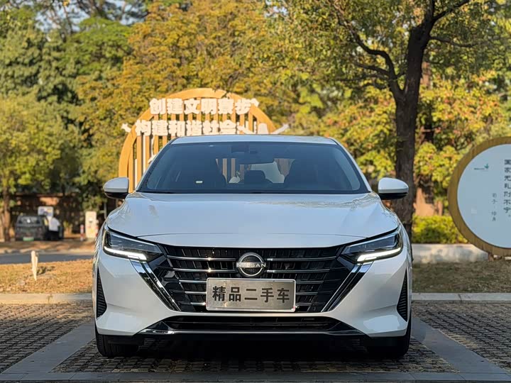 Фото 2 - Nissan Sylphy