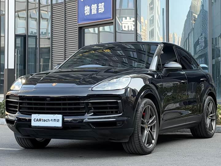 Фото 1 - Porsche Cayenne