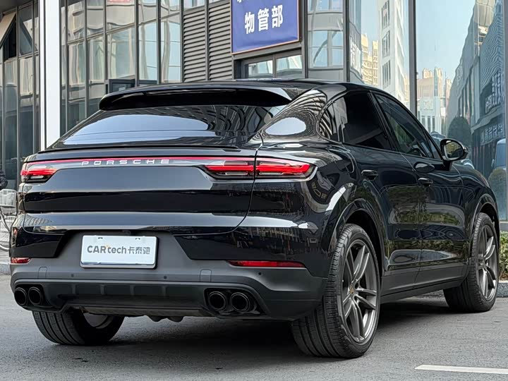 Фото 3 - Porsche Cayenne