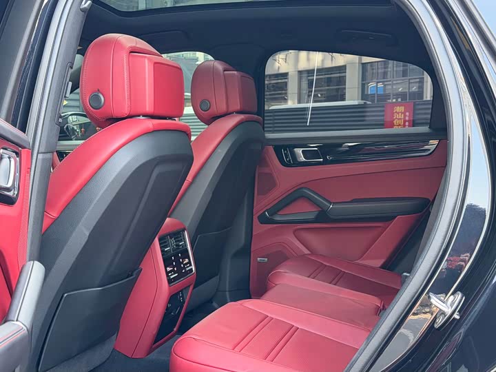 Фото 7 - Porsche Cayenne