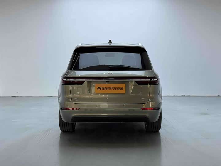 Фото 7 - LiXiang One